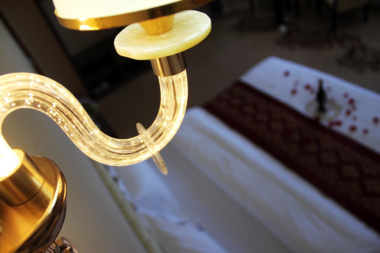 Tsetsen Khangai Hotel 乌兰巴托 外观 照片
